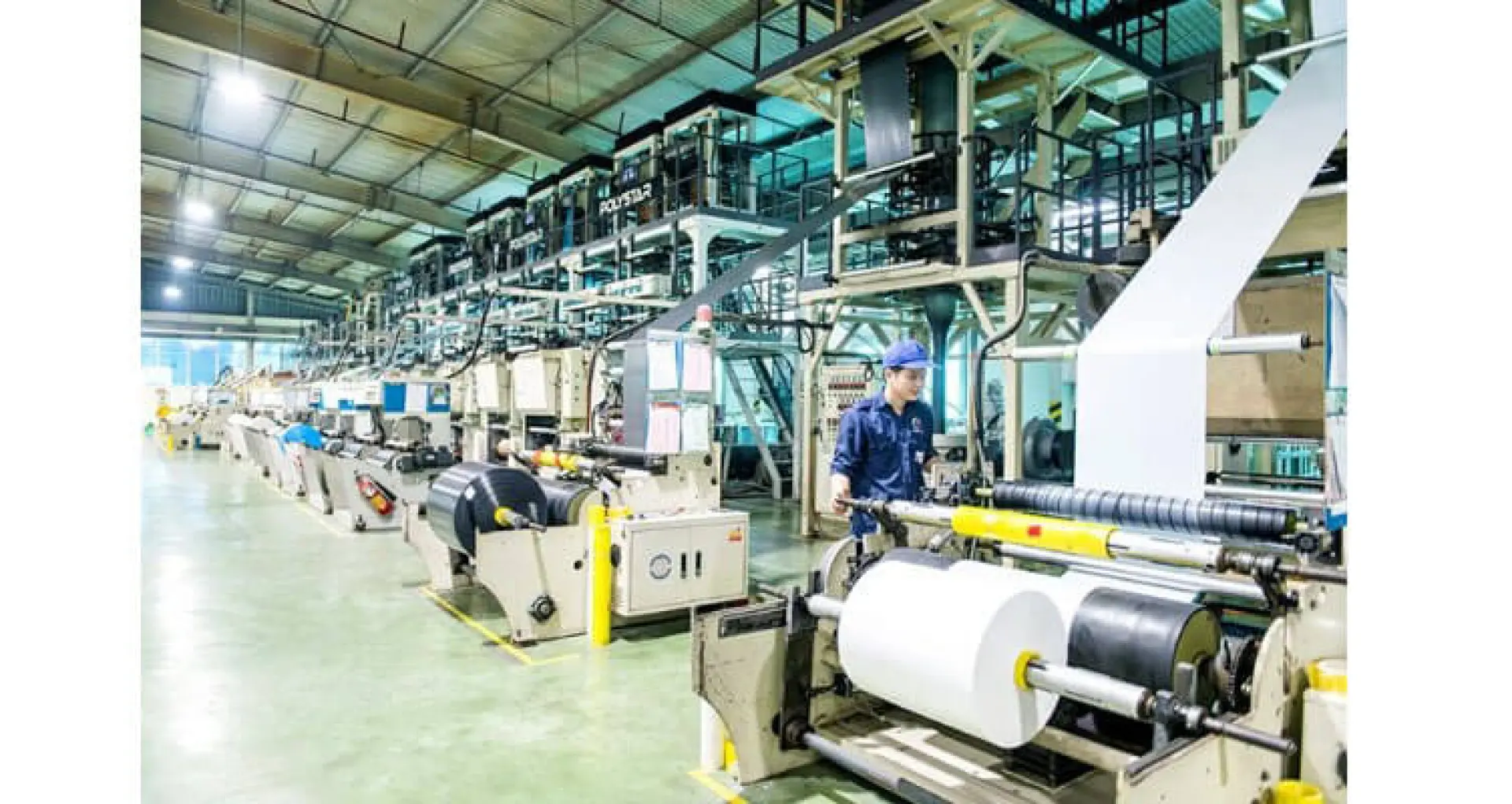 Tuyển 1 Nam thao tác sản xuất nhựa
