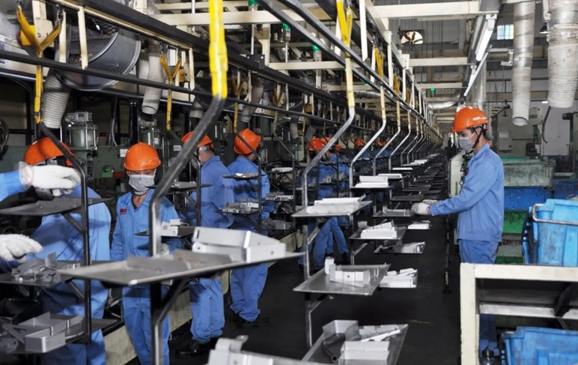 Tuyển 1 Nam sản xuất linh kiện cơ khí