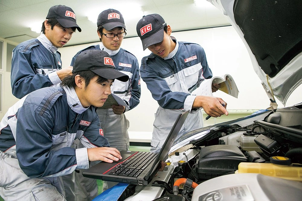 Tuyển 10 nam làm sửa chữa, bảo dưỡng ô tô - Nhật Bản